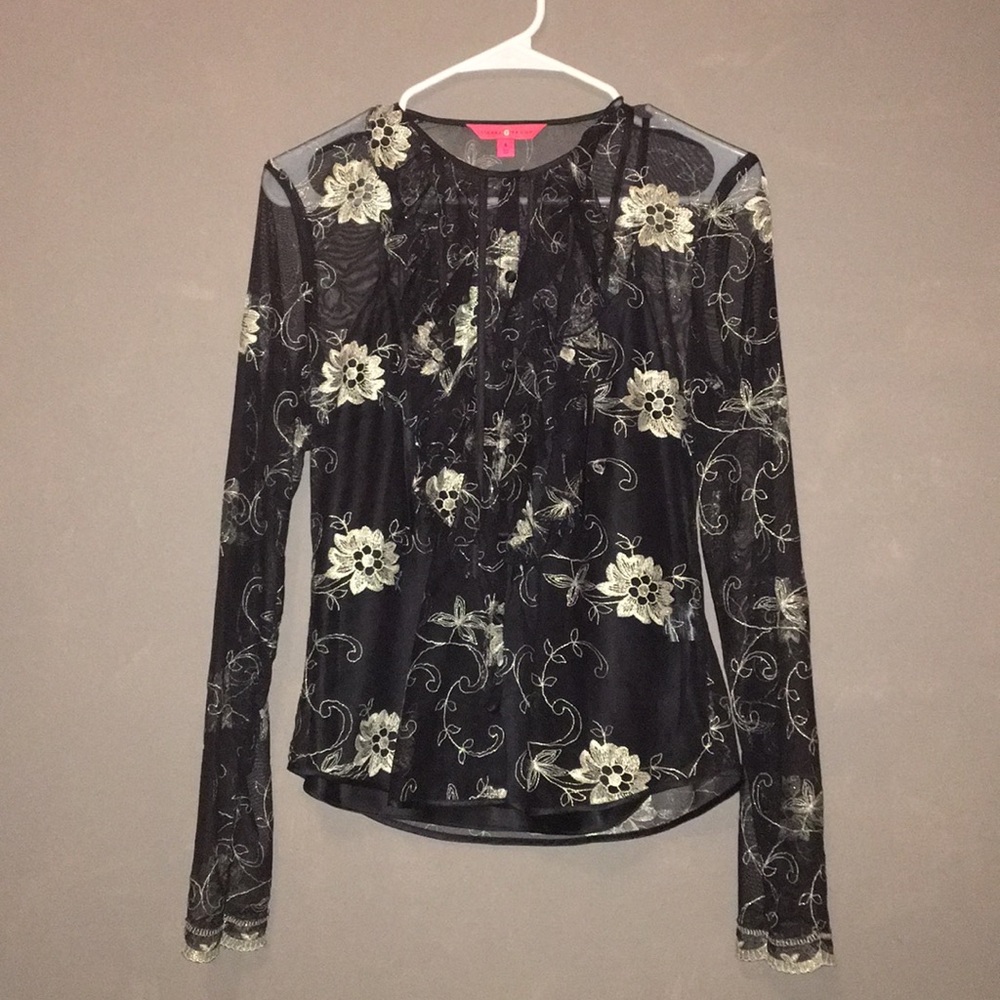 ✨ SALE ✨ Gorgeous ruffly top!! NWOT
